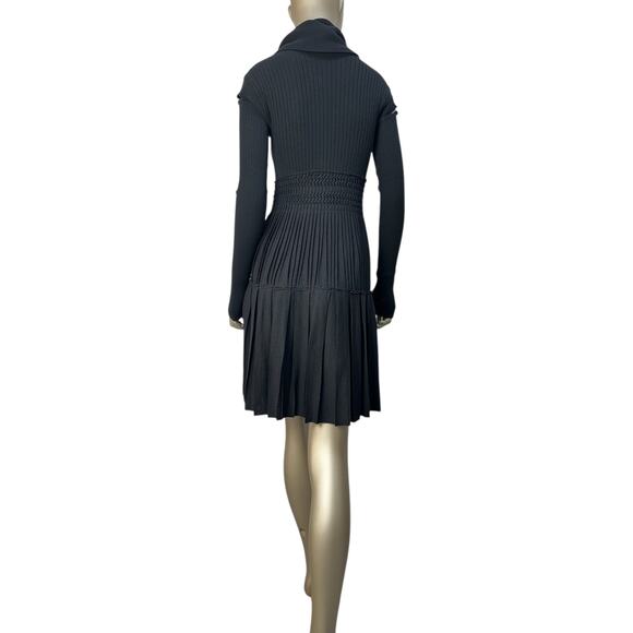 Chanel Shoulder Cut-Outs Dress Sz.40 - Picture 2 of 7